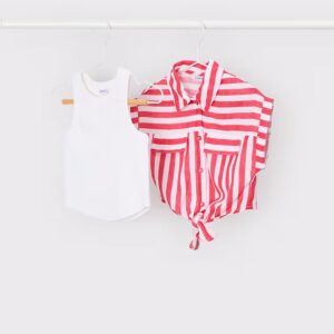 ensemble chemise rayé rouge et t shirt blanc