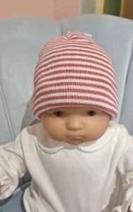 Bonnet en coton rayures corail